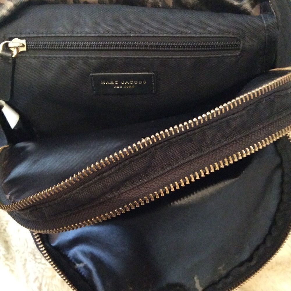 COPY - Marc Jacobs Small Backpack - Picture 4 of 11